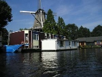 Houseboat under the Mill